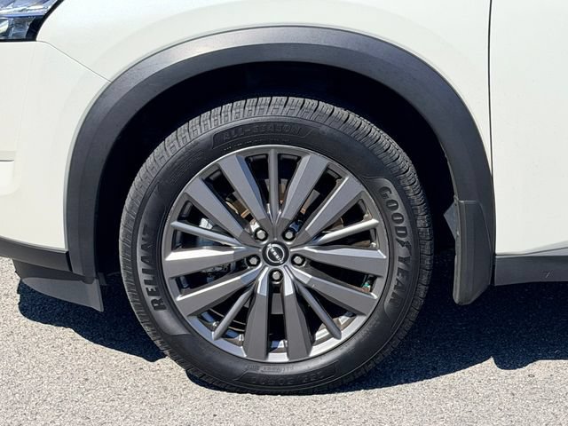 Used 2024 Nissan Pathfinder SL w/ SL Premium Package FWD image 8