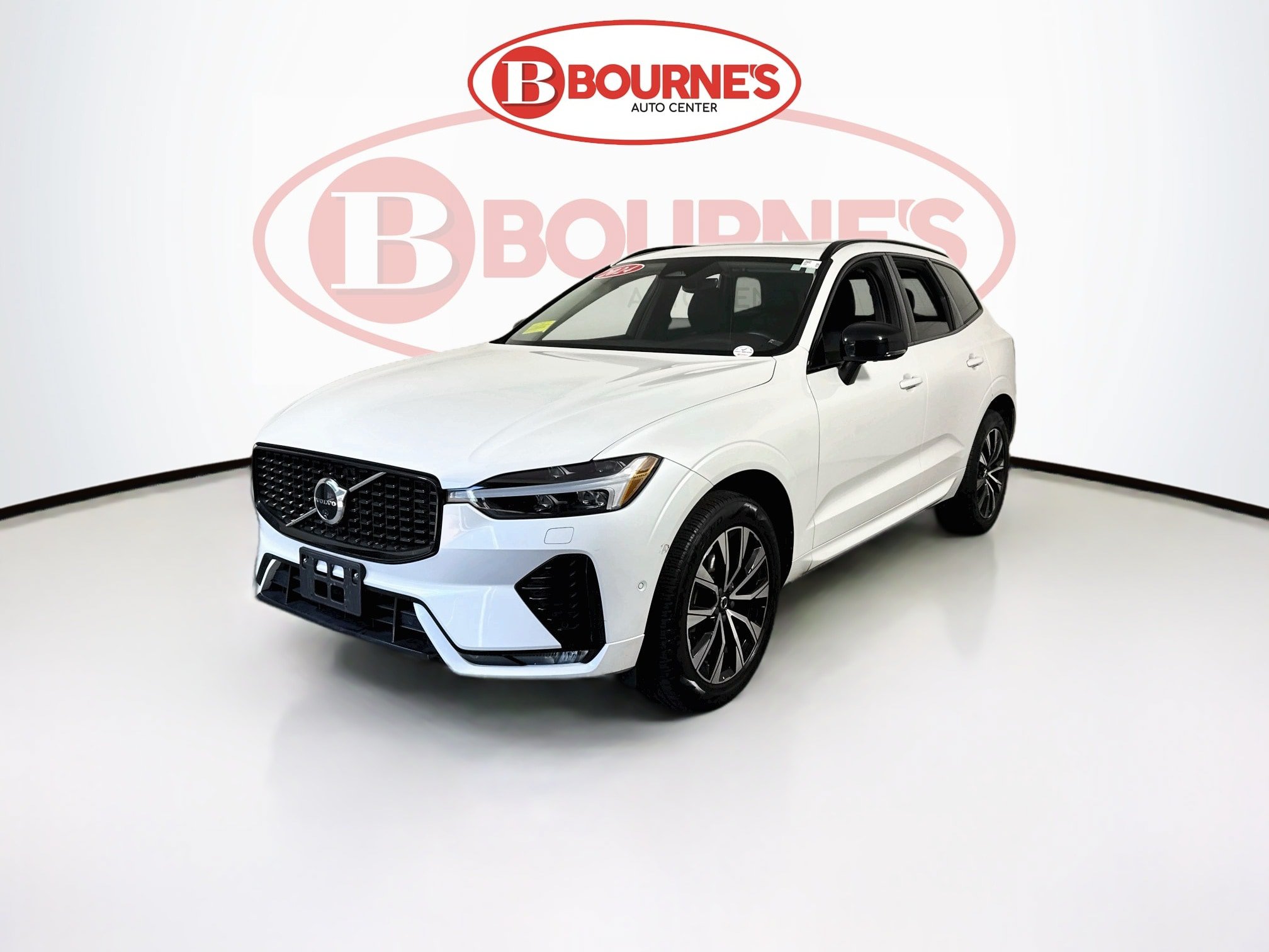 Used 2024 Volvo XC60 B5 Plus w/ Protection Package Premier AWD/4WD image 7