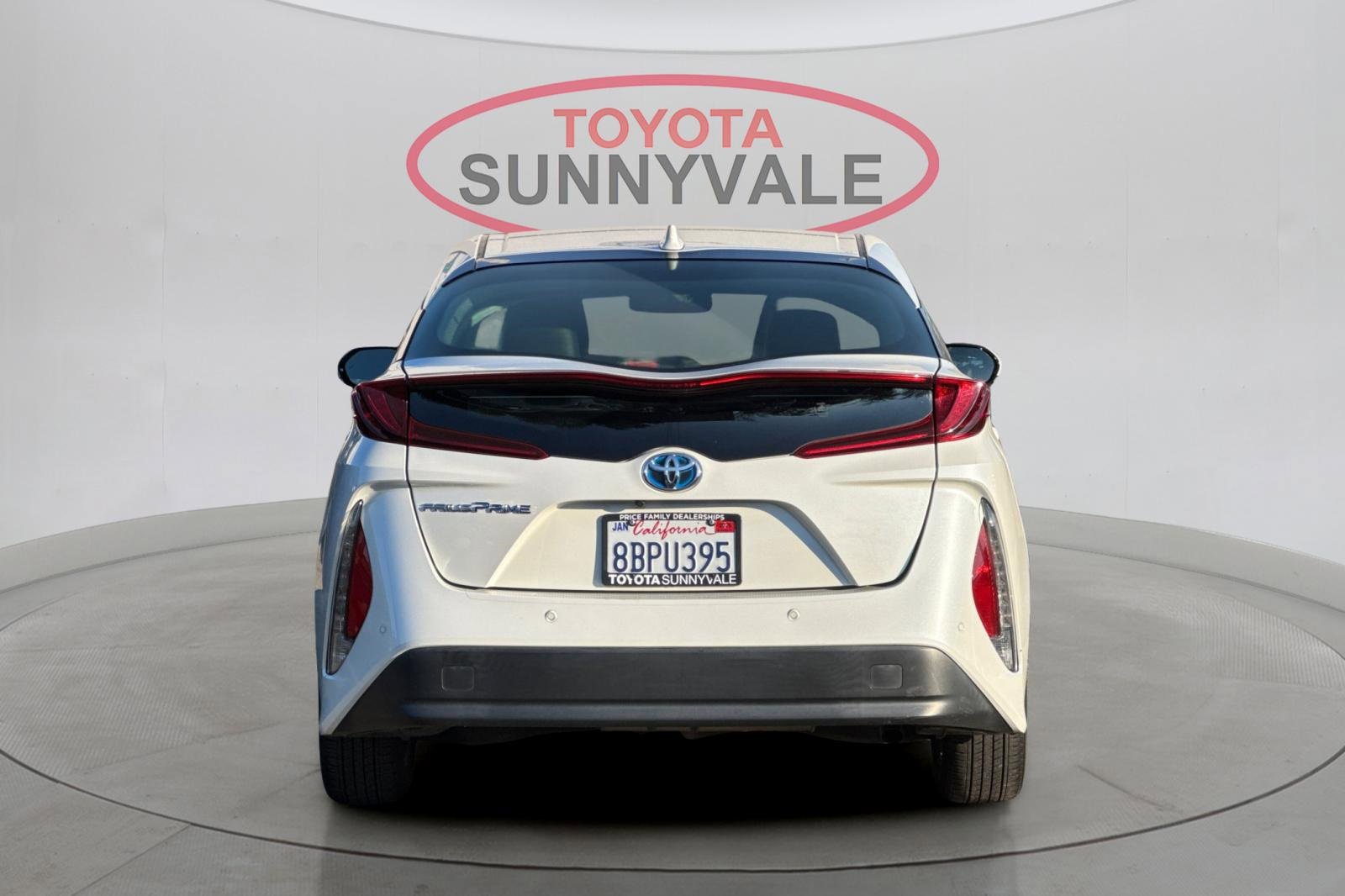 Used 2017 Toyota Prius Prime Advanced image 9
