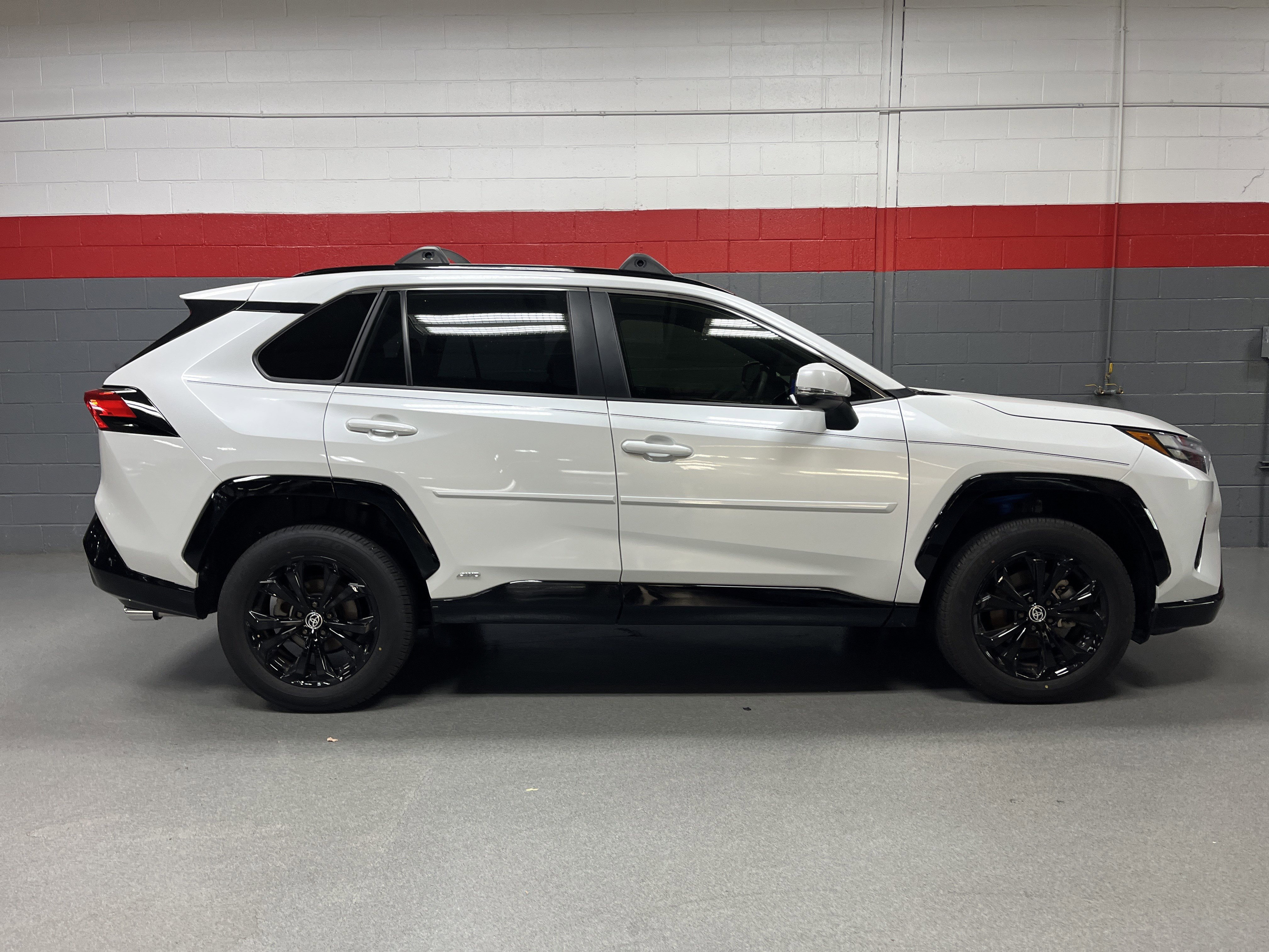 Certified 2025 Toyota RAV4 SE image 37