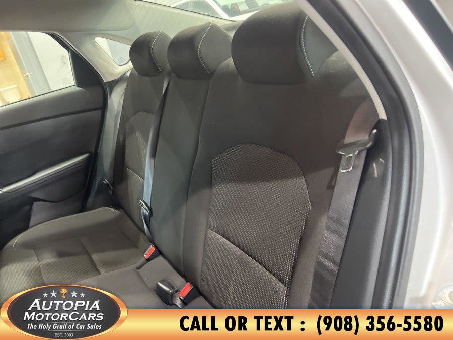 Used 2020 Kia Forte LXS FWD image 17