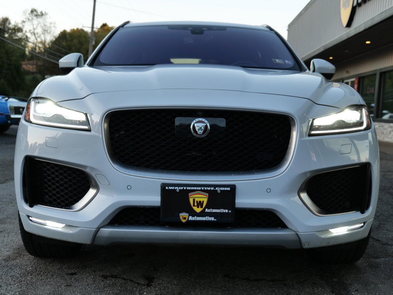 Used 2019 Jaguar F-PACE S image 81