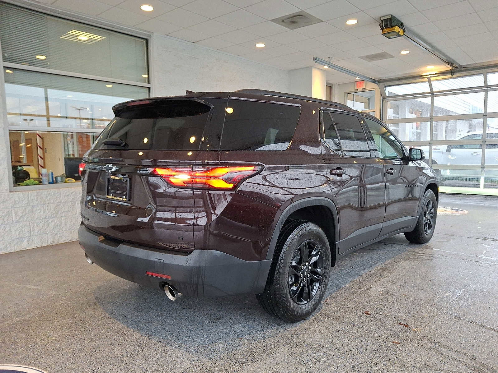 Certified 2023 Chevrolet Traverse LT w/ Midnight/Sport Edition image 6