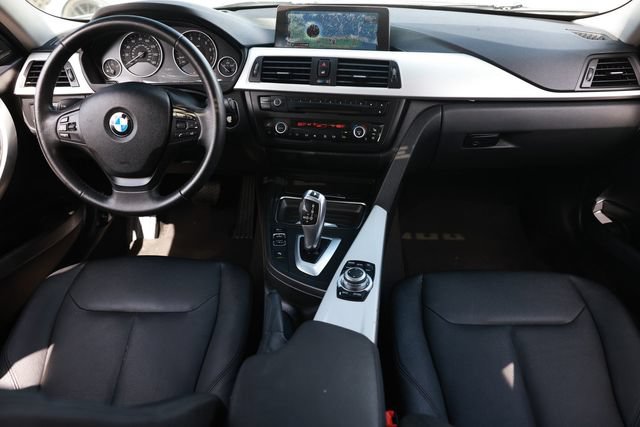 Used 2012 BMW 328i Sedan RWD image 2