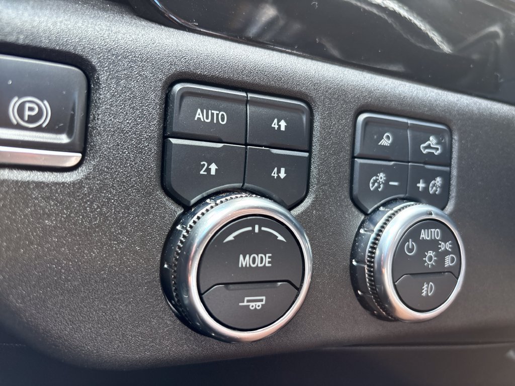 Certified 2022 GMC Sierra 1500 SLT AWD/4WD image 32