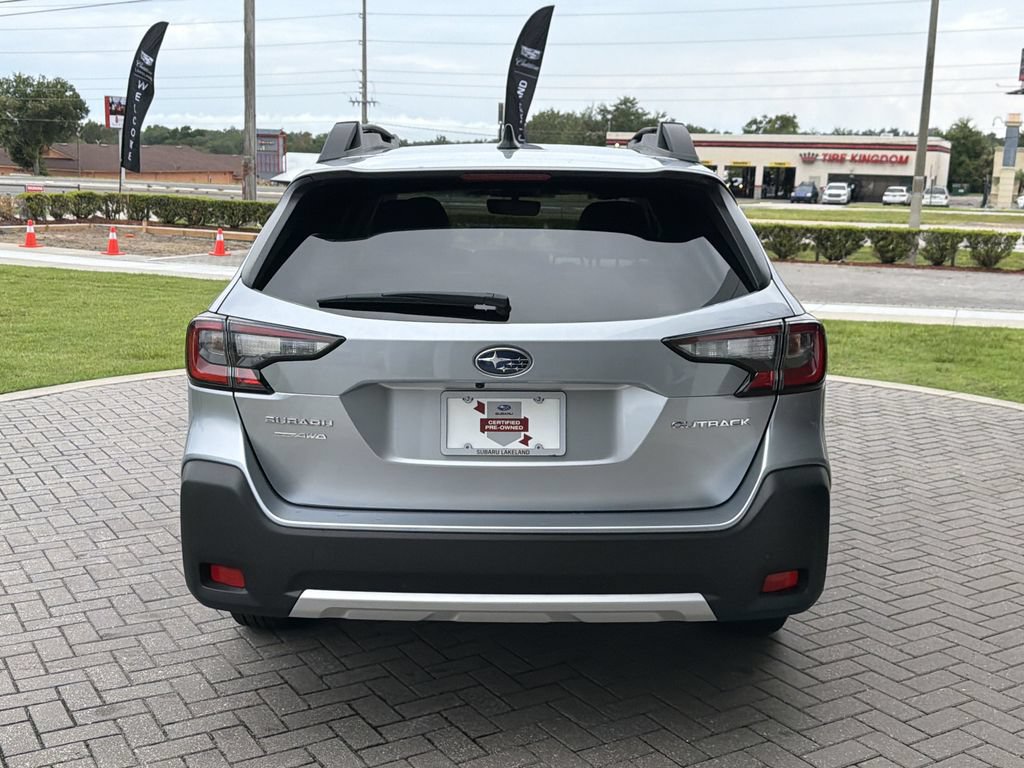 Certified 2025 Subaru Outback Limited AWD/4WD image 5