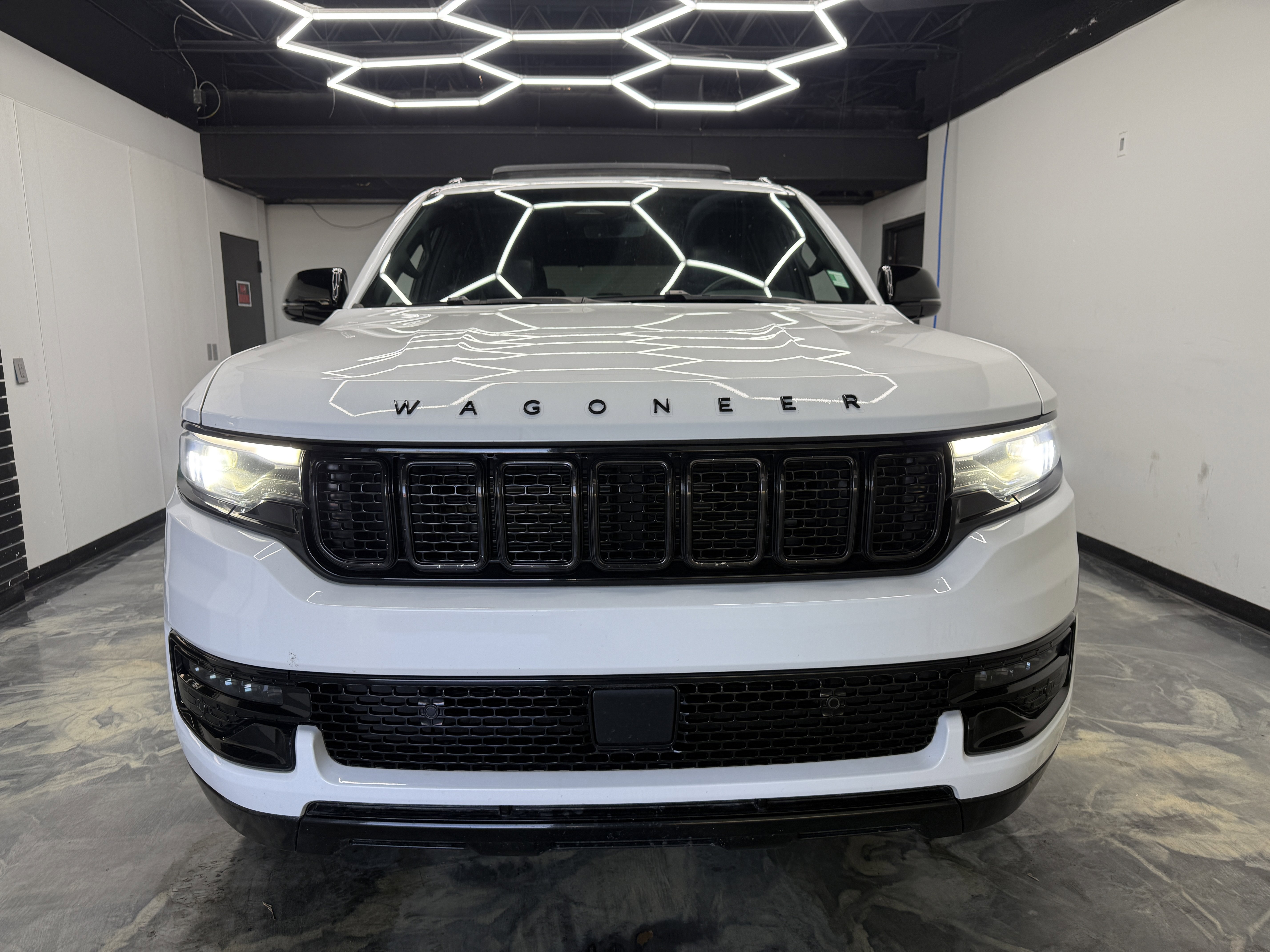 Used 2023 Jeep Wagoneer Series II image 7