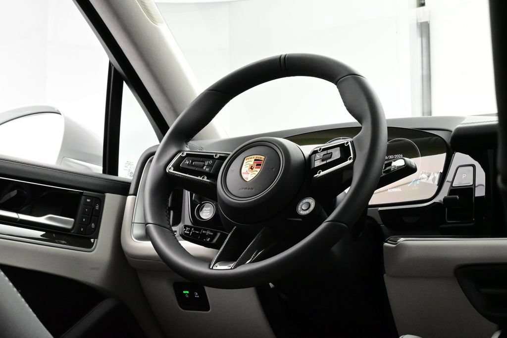 New 2026 Porsche Cayenne GTS AWD/4WD image 18