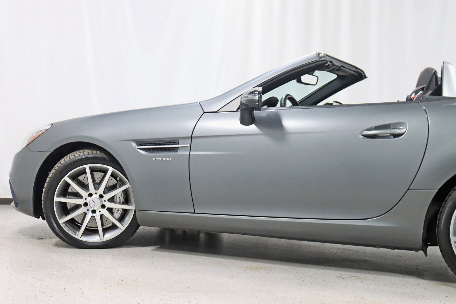 Used 2017 Mercedes-Benz SLC 43 AMG w/ Premium 2 Package image 12