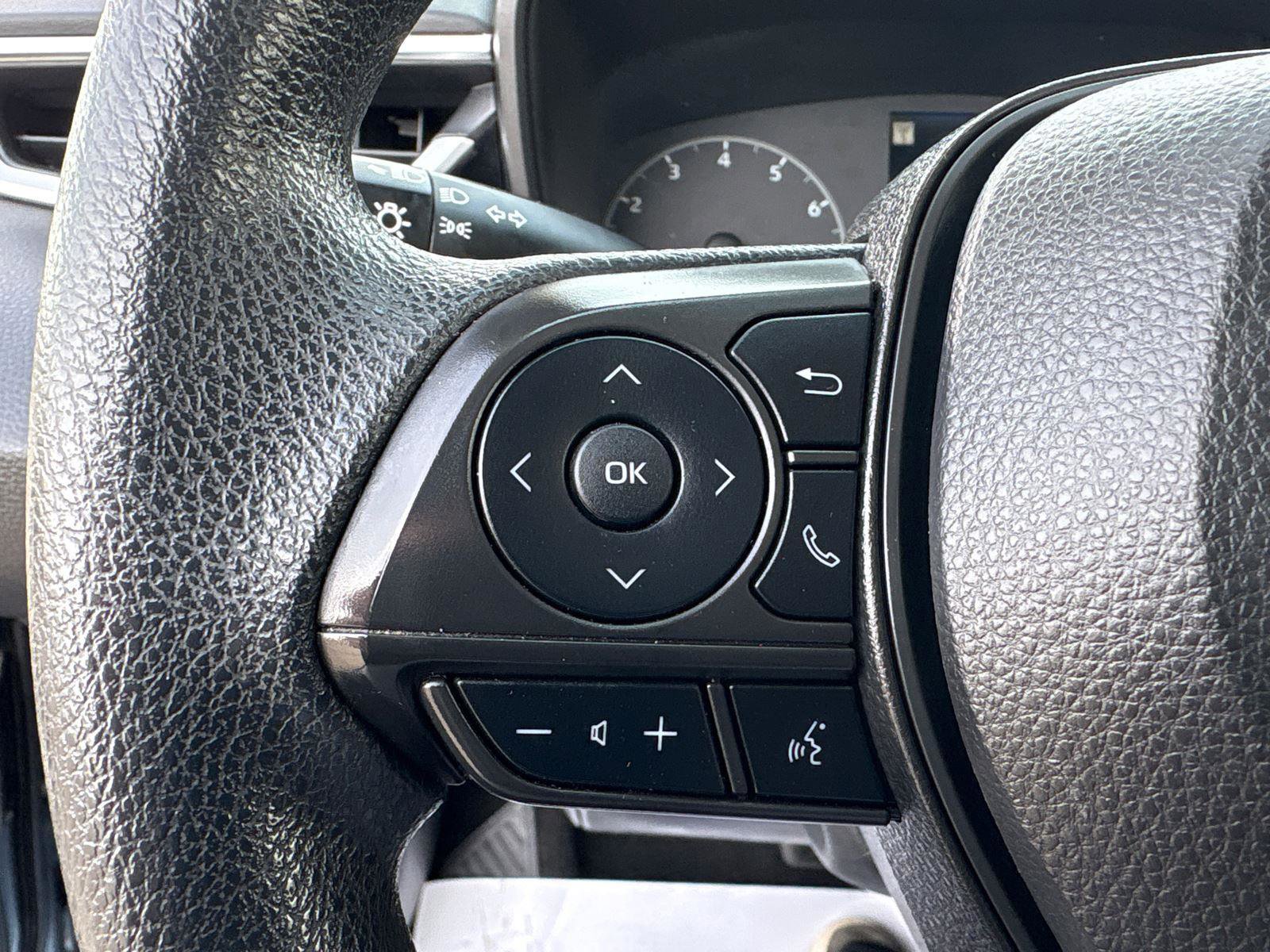 Used 2023 Toyota Corolla LE FWD image 21