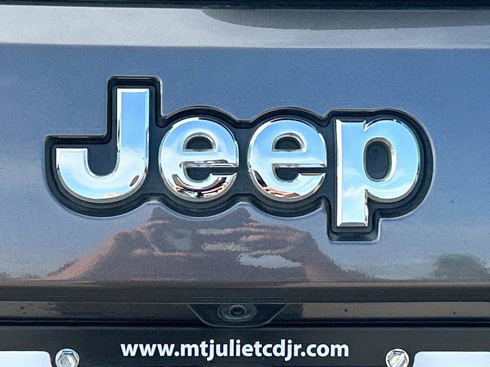 Used 2020 Jeep Grand Cherokee Limited w/ Luxury Group II RWD image 12