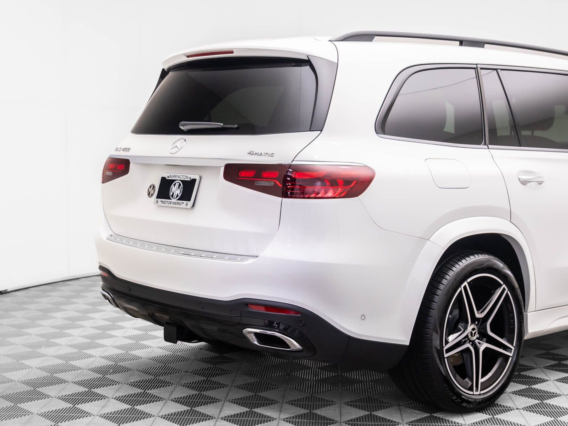 Used 2025 Mercedes-Benz GLS 450 4MATIC image 37