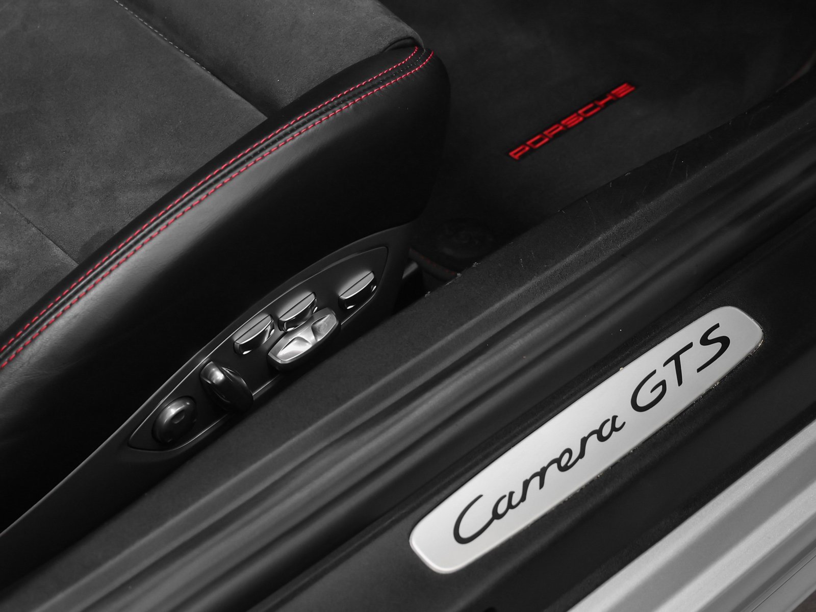 Used 2015 Porsche 911 Carrera GTS image 21