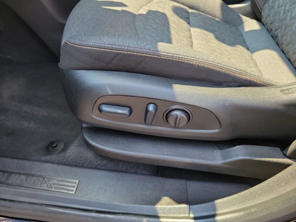 Used 2024 Chevrolet Equinox LT AWD/4WD image 20