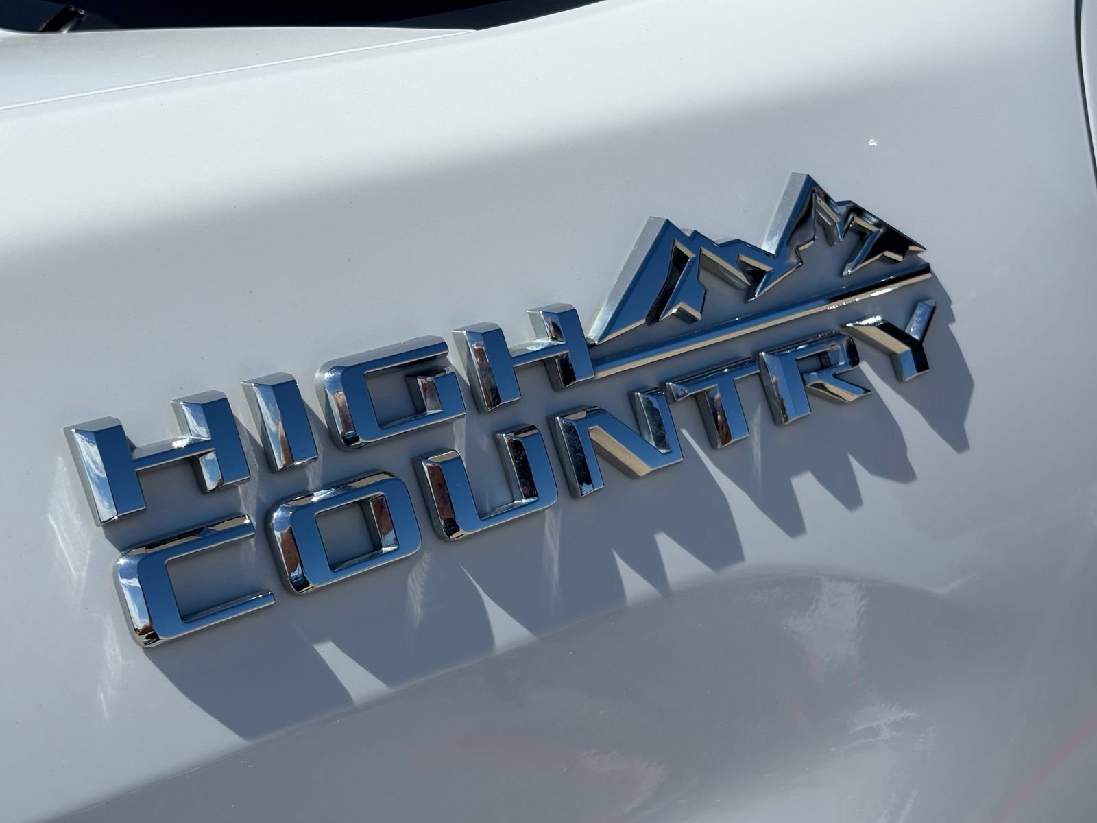 Used 2022 Chevrolet Silverado 2500 High Country w/ Safety Package II AWD/4WD image 10