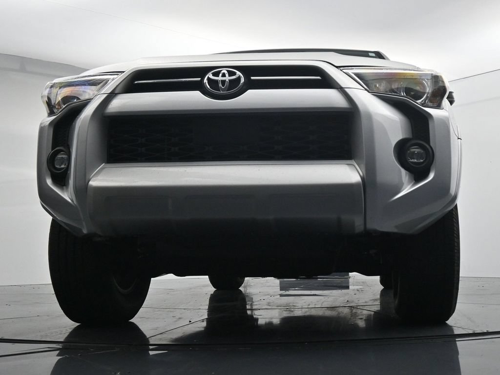 Used 2021 Toyota 4Runner TRD Off-Road AWD/4WD image 33