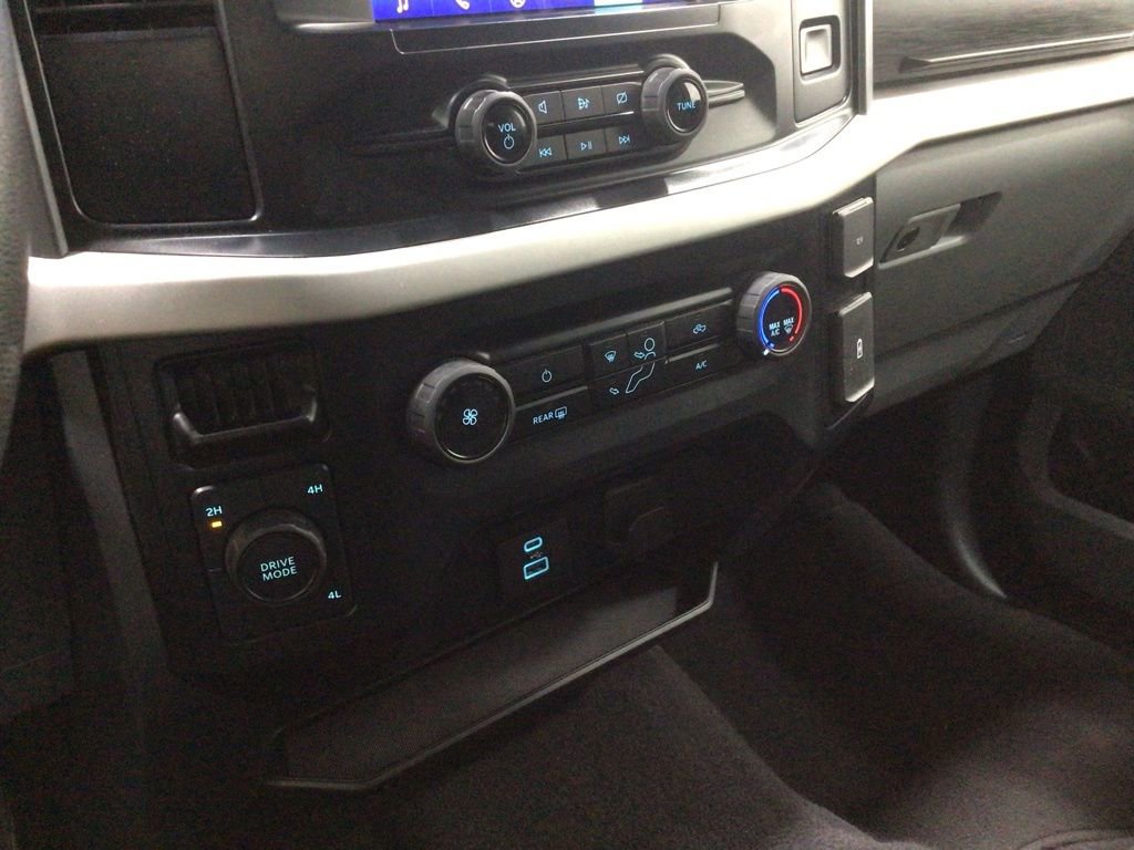 Used 2023 Ford F150 XLT AWD/4WD image 13