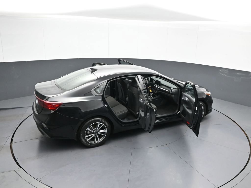 Certified 2023 Kia Forte LXS w/ LXS Technology Package FWD image 43