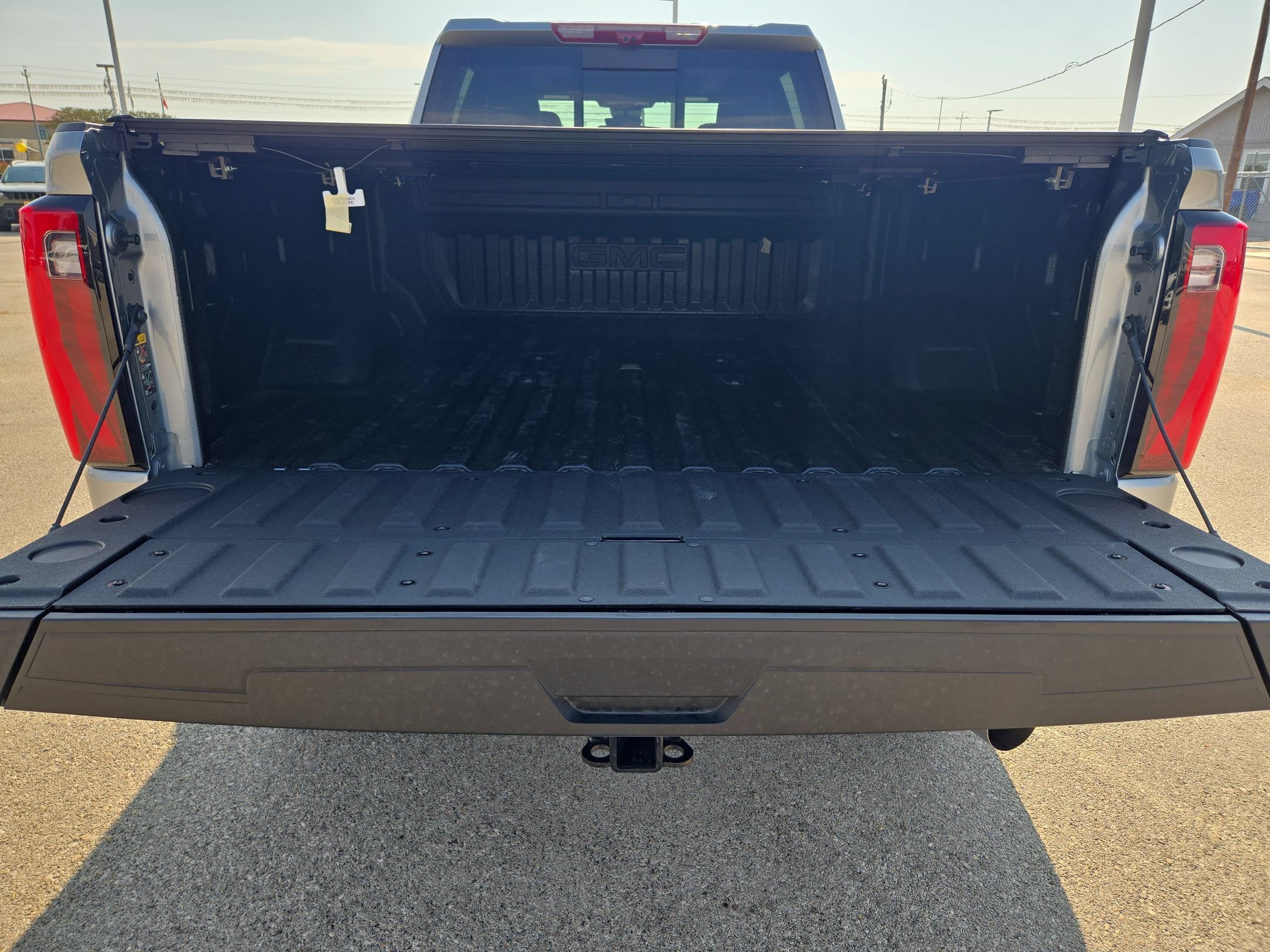 Used 2026 GMC Sierra 2500 Denali Ultimate AWD/4WD image 23