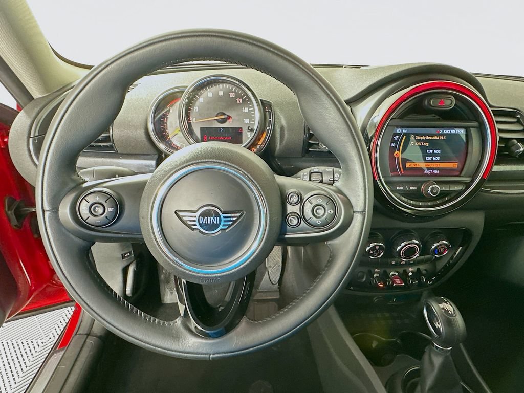 Used 2019 MINI Cooper Clubman FWD image 11