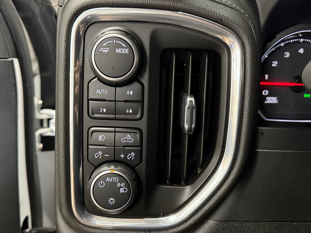 Used 2022 Chevrolet Silverado 1500 LT Trail Boss w/ Convenience Package II AWD/4WD image 21