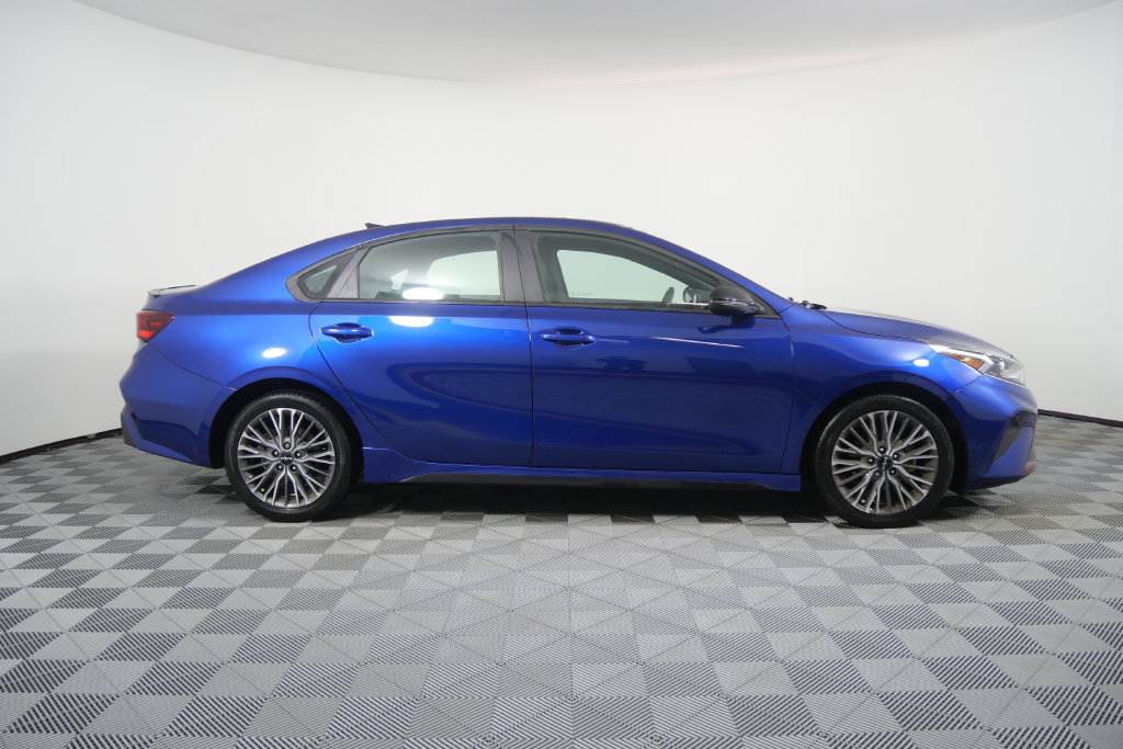 Used 2024 Kia Forte GT-Line FWD image 3