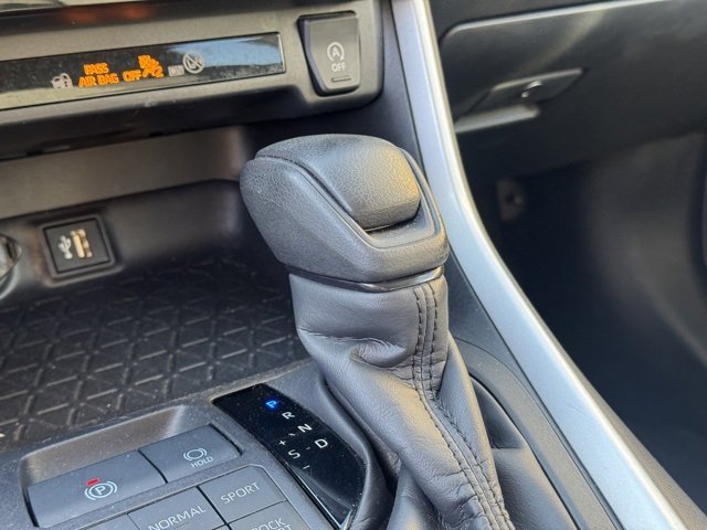 Used 2024 Toyota RAV4 LE image 25