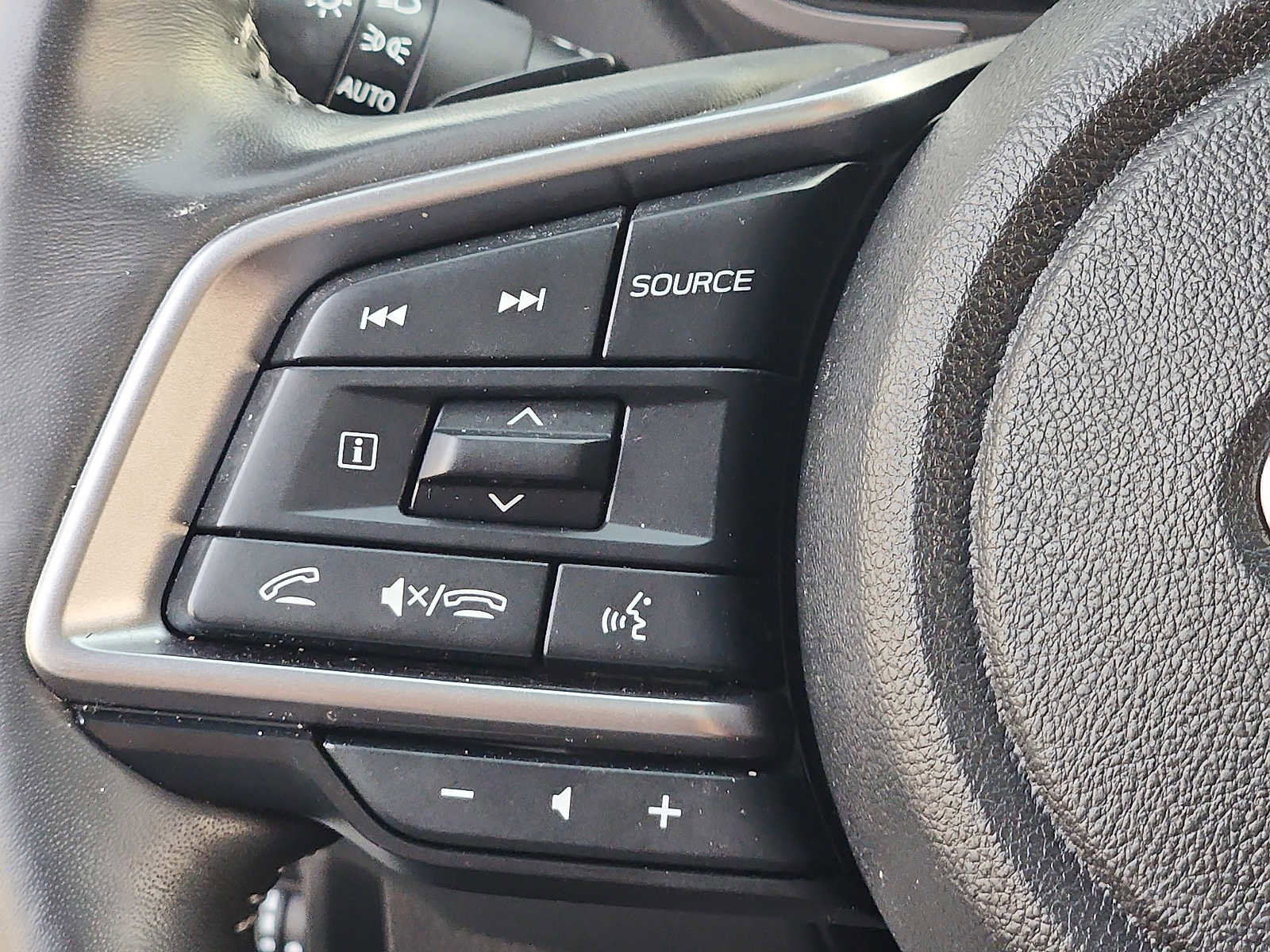 Used 2023 Subaru Ascent Touring image 21