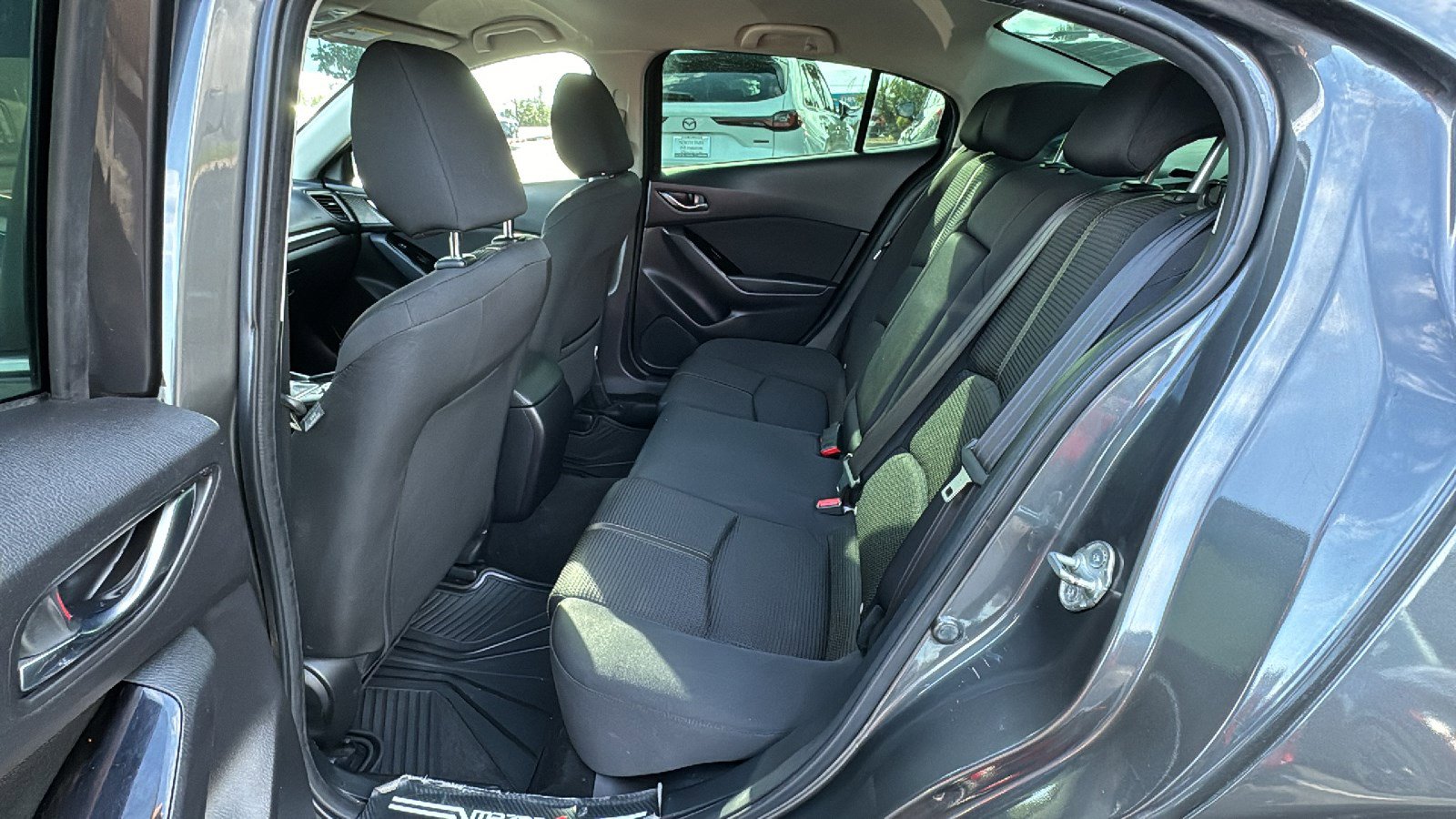 Used 2018 MAZDA MAZDA3 Sport w/ Preferred Equipment Package FWD image 16