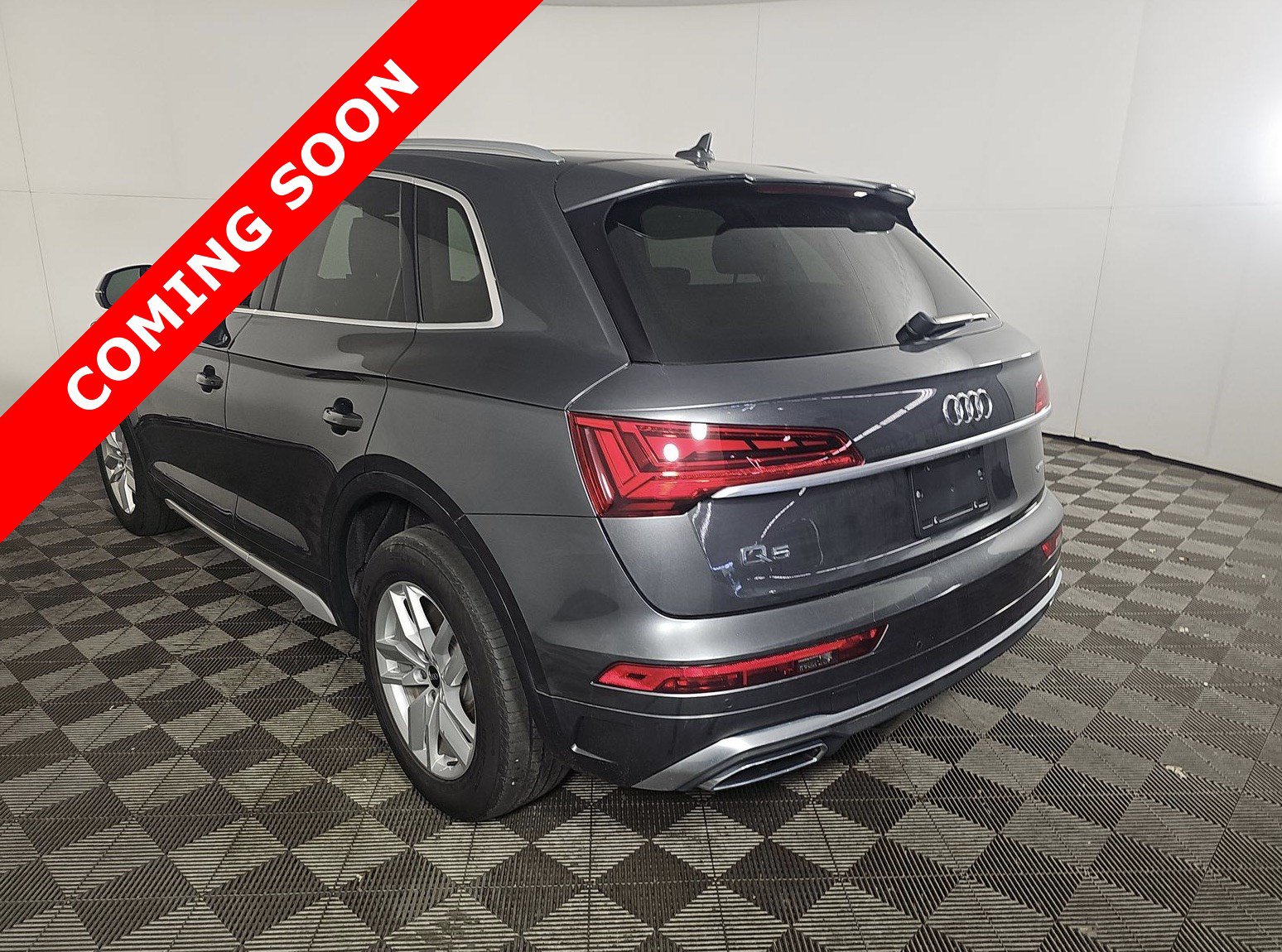 Used 2023 Audi Q5 2.0T Premium w/ Convenience Package AWD/4WD image 5
