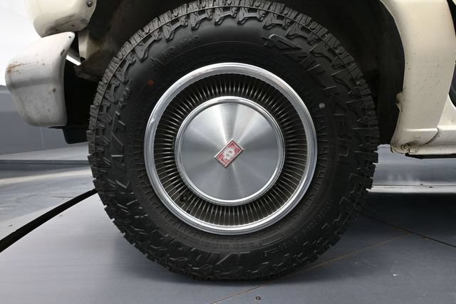 Used 1995 Ford E-150 and Econoline 150 Club Wagon RWD image 15