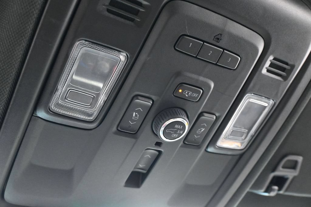 Used 2023 Chevrolet Tahoe High Country RWD image 33