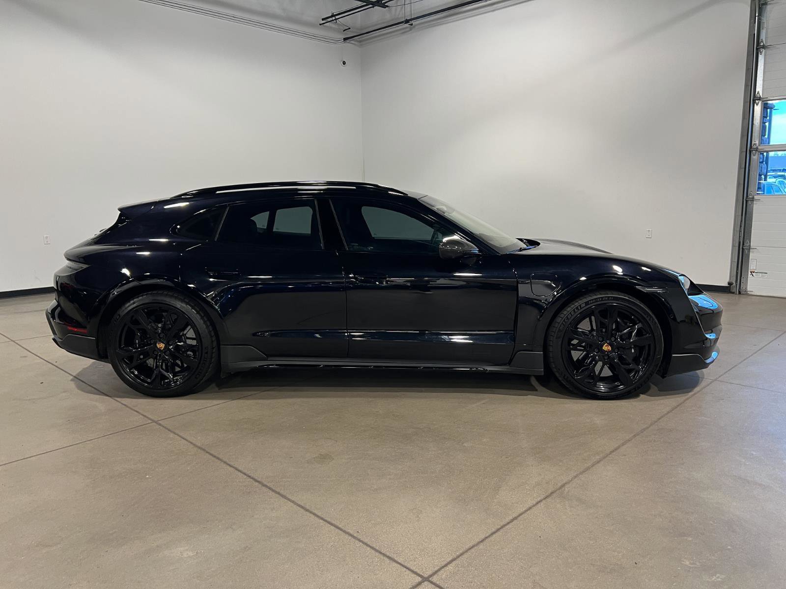Used 2023 Porsche Taycan Turbo S AWD/4WD image 2