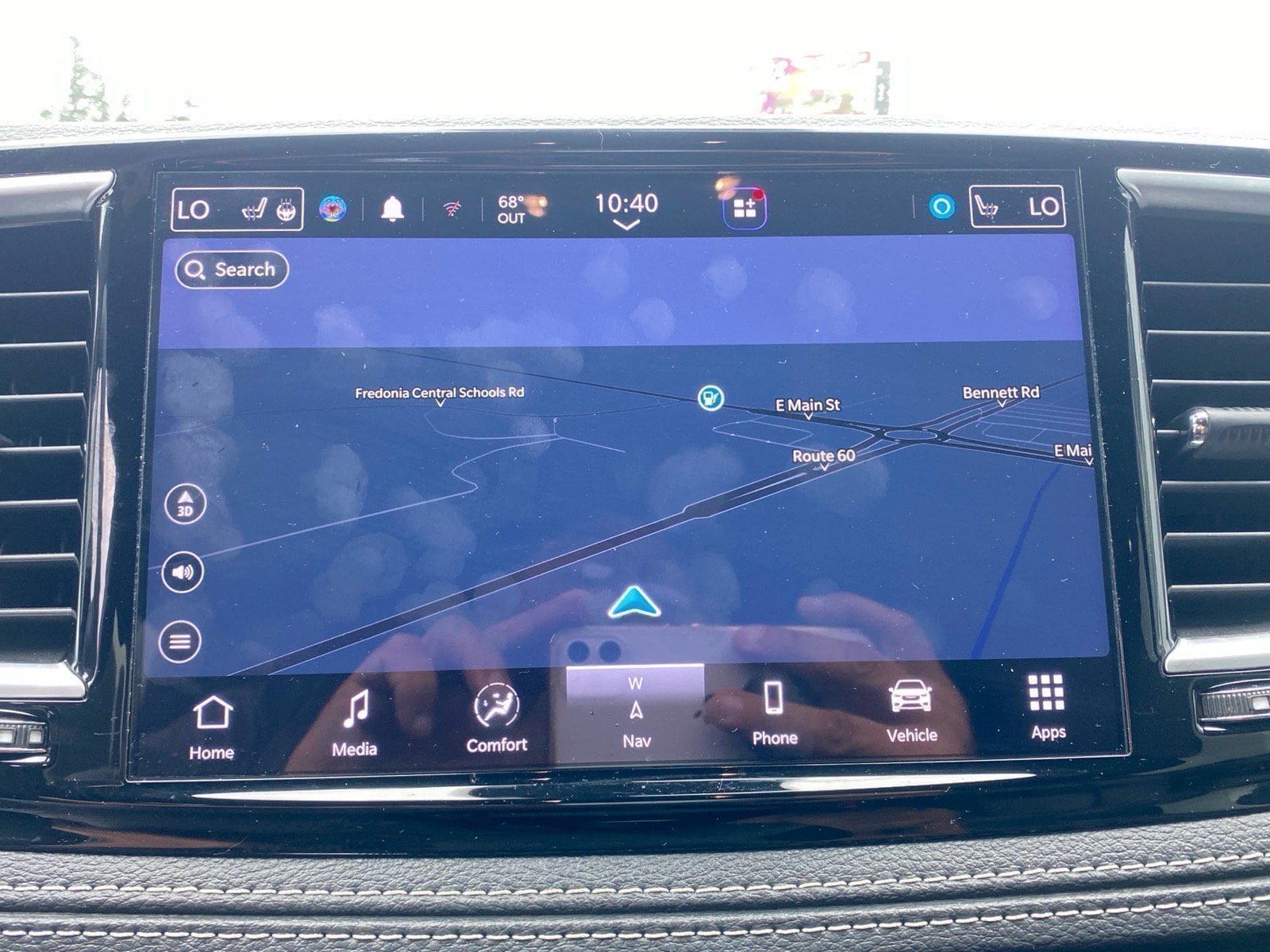 Used 2024 Chrysler Pacifica Premium FWD image 15