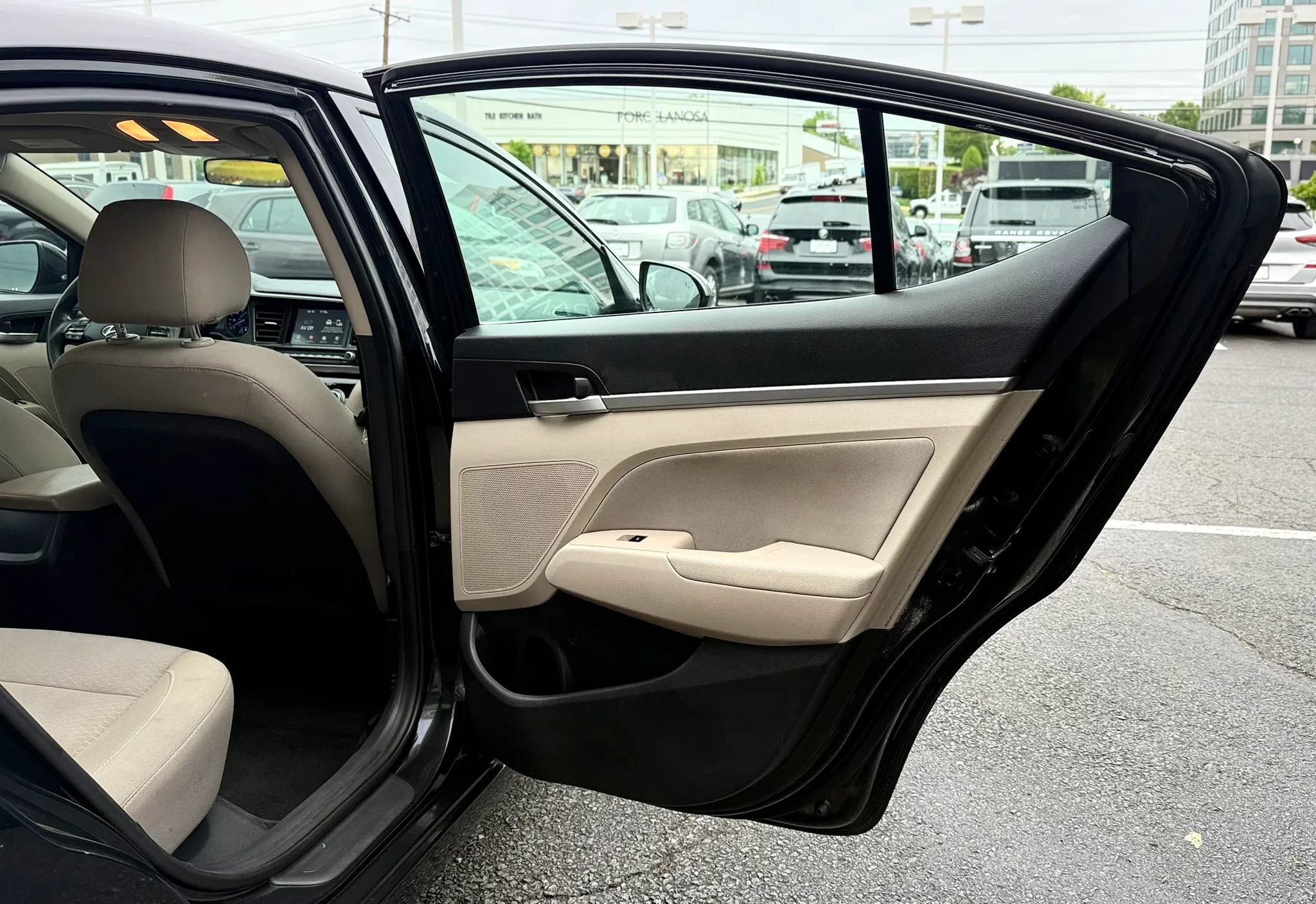 Used 2019 Hyundai Elantra SEL FWD image 27