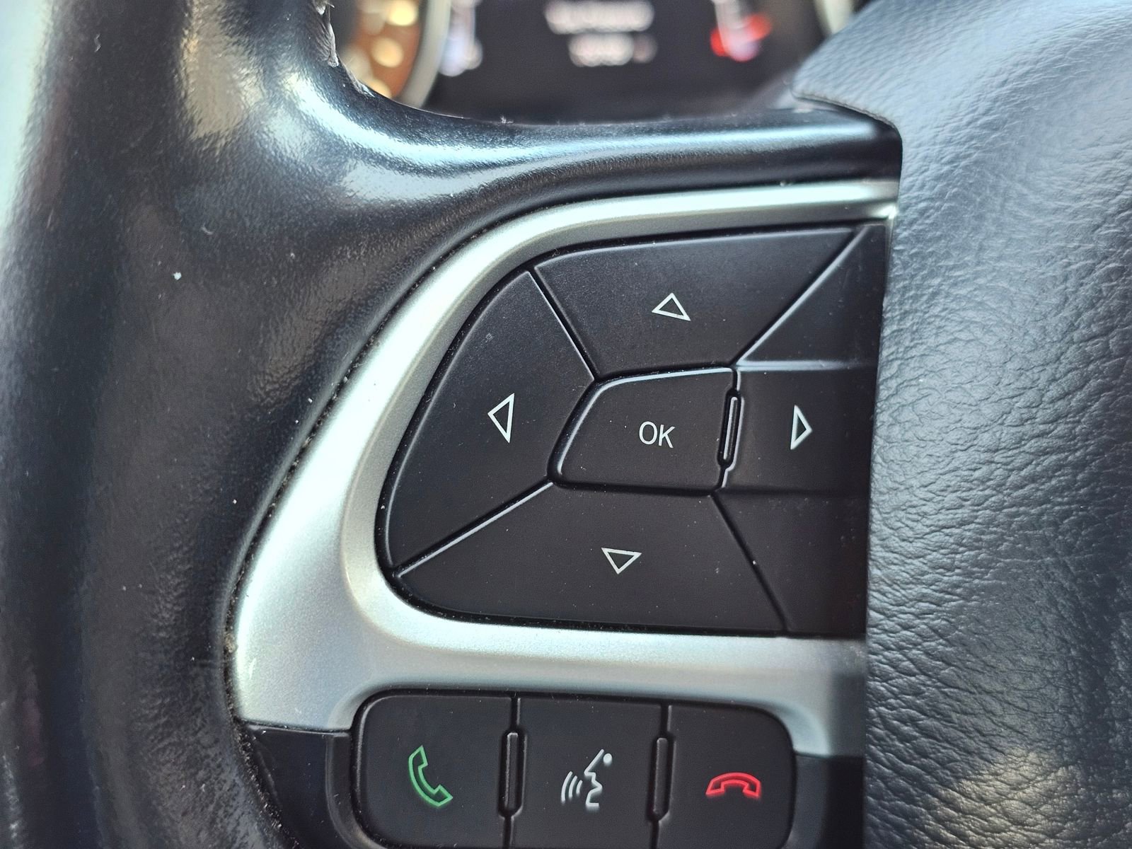 Used 2019 Jeep Compass Latitude w/ Popular Equipment Group image 19