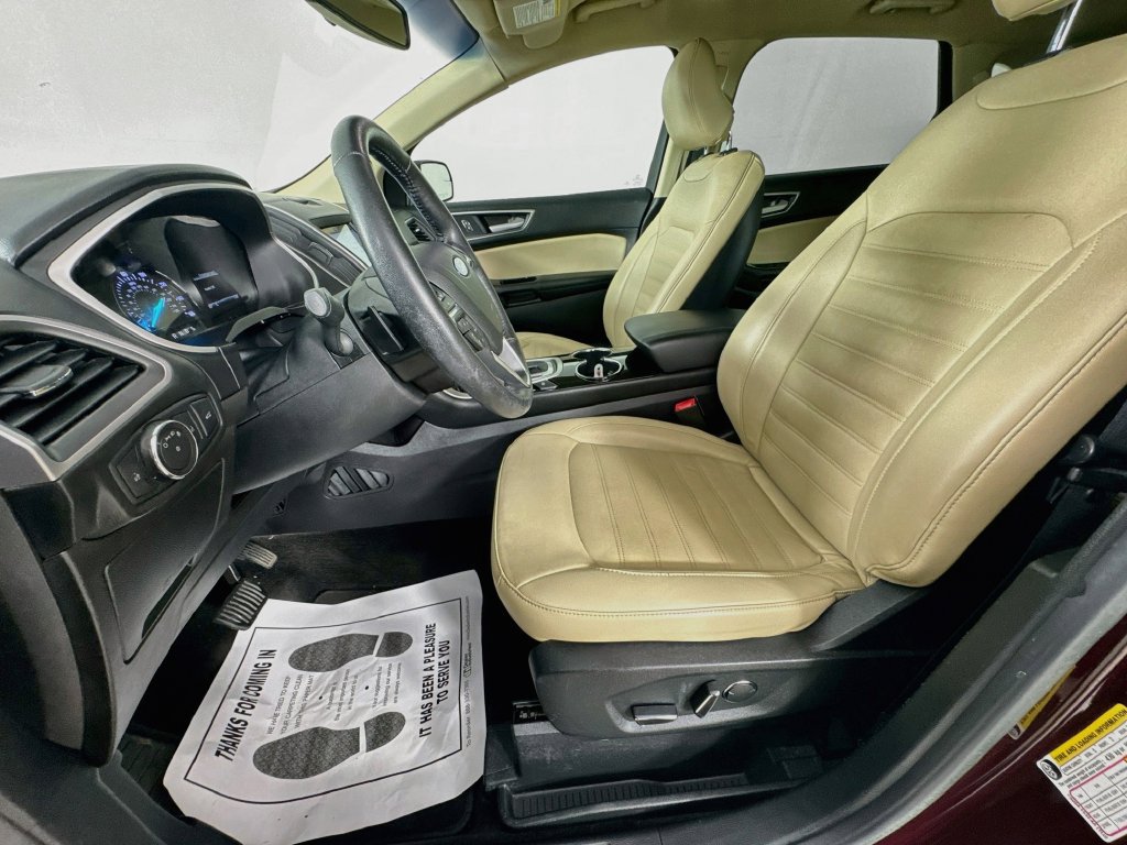 Used 2018 Ford Edge SEL w/ Equipment Group 201A FWD image 25