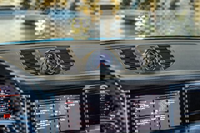 Used 2021 Porsche Macan image 28