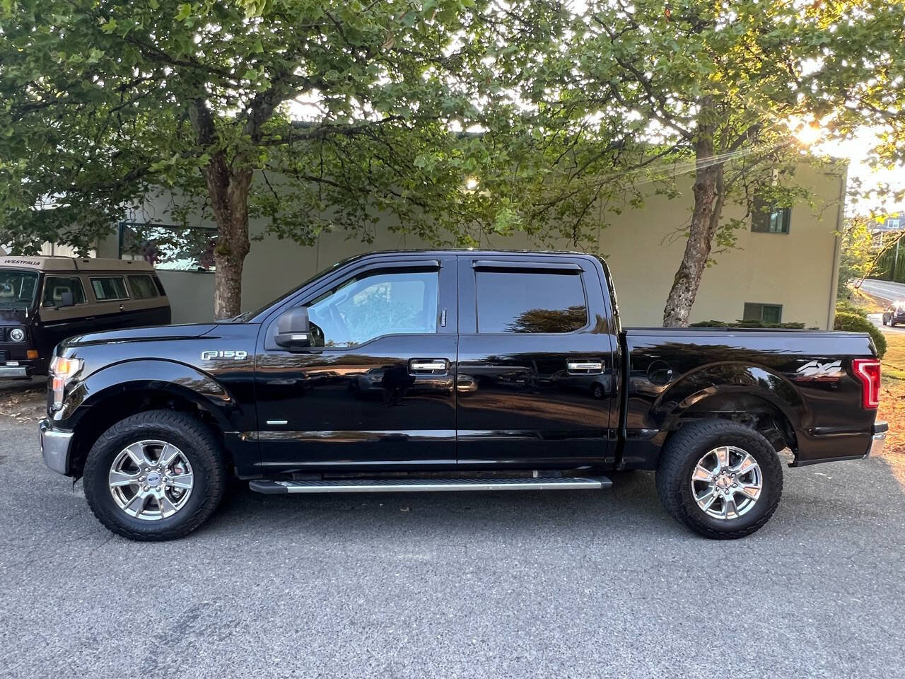 Used 2016 Ford F150 XLT w/ Equipment Group 301A Mid AWD/4WD image 2