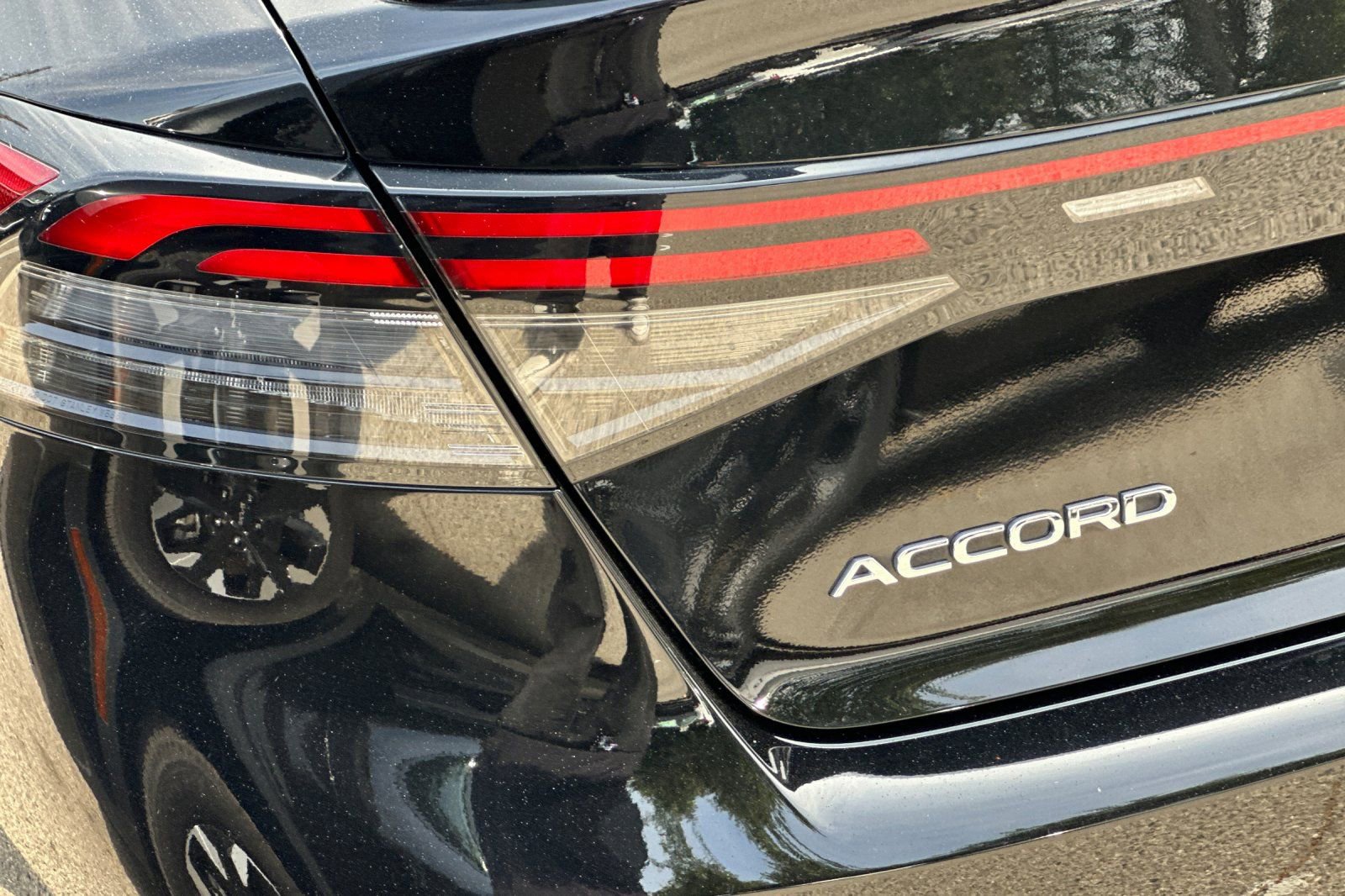 Used 2023 Honda Accord Sport image 32