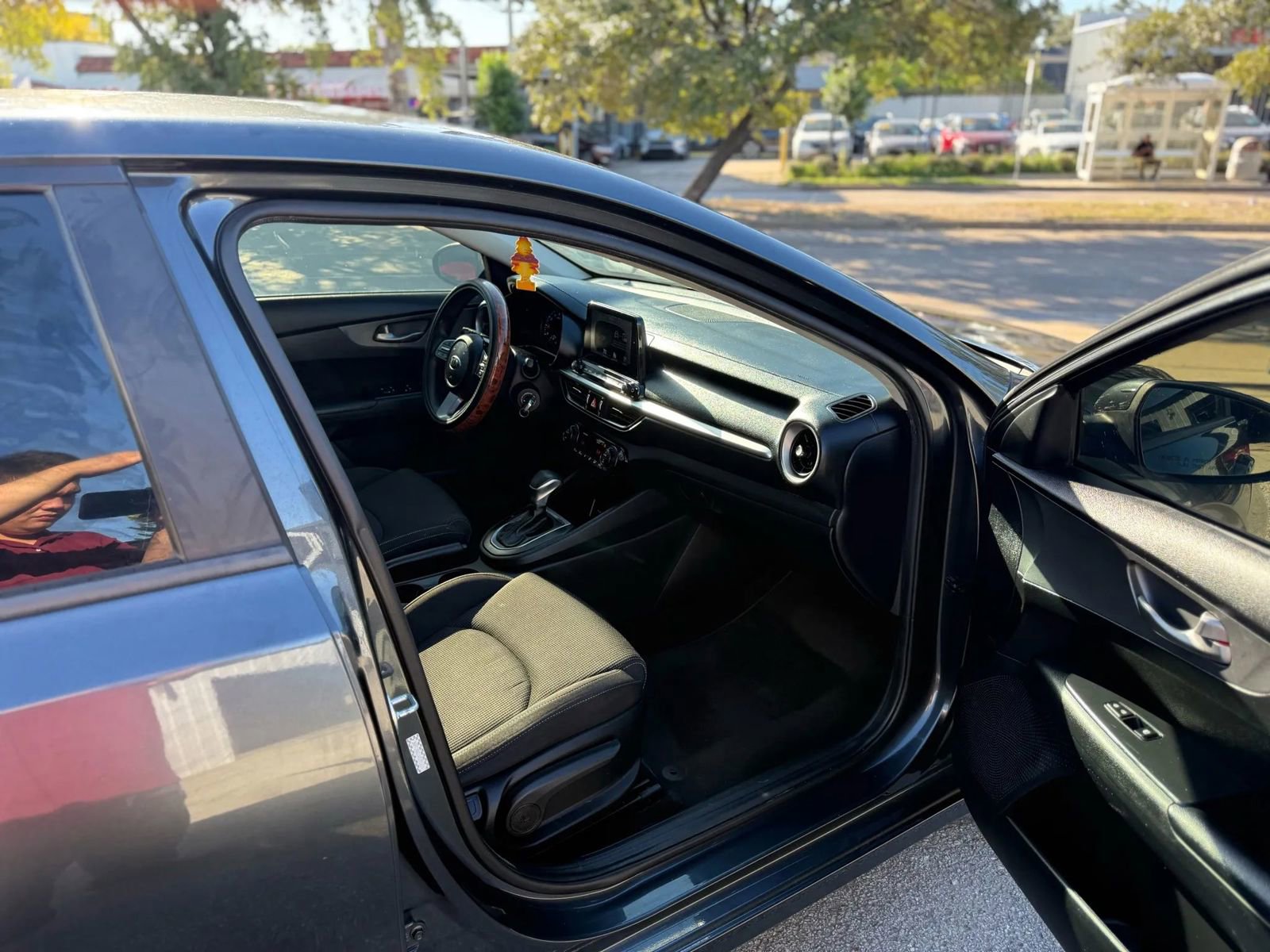 Used 2019 Kia Forte LXS FWD image 10