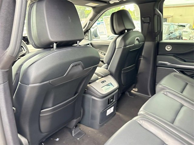 New 2025 Lincoln Navigator Reserve w/ Jet Appearance Package image 17