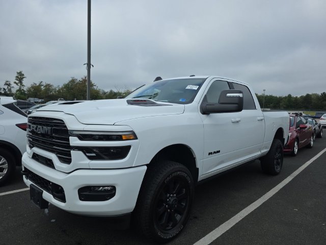 Used 2025 RAM 2500 Laramie AWD/4WD image 4
