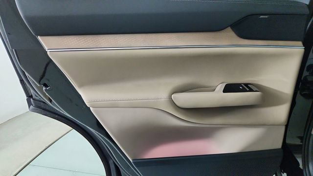 New 2026 Volvo EX90 Plus AWD/4WD image 27