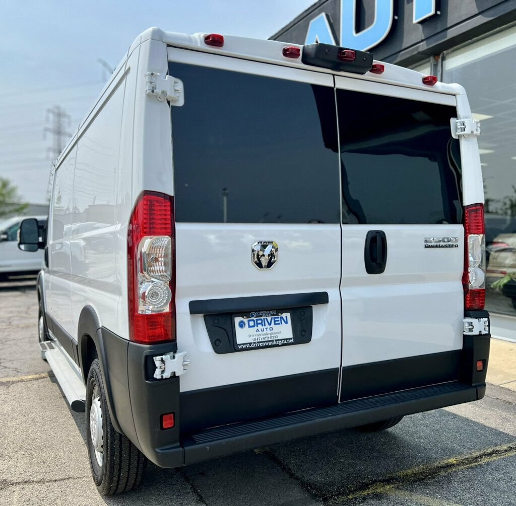 Used 2025 RAM ProMaster 2500 w/ U-Haul Equipment Group FWD image 29