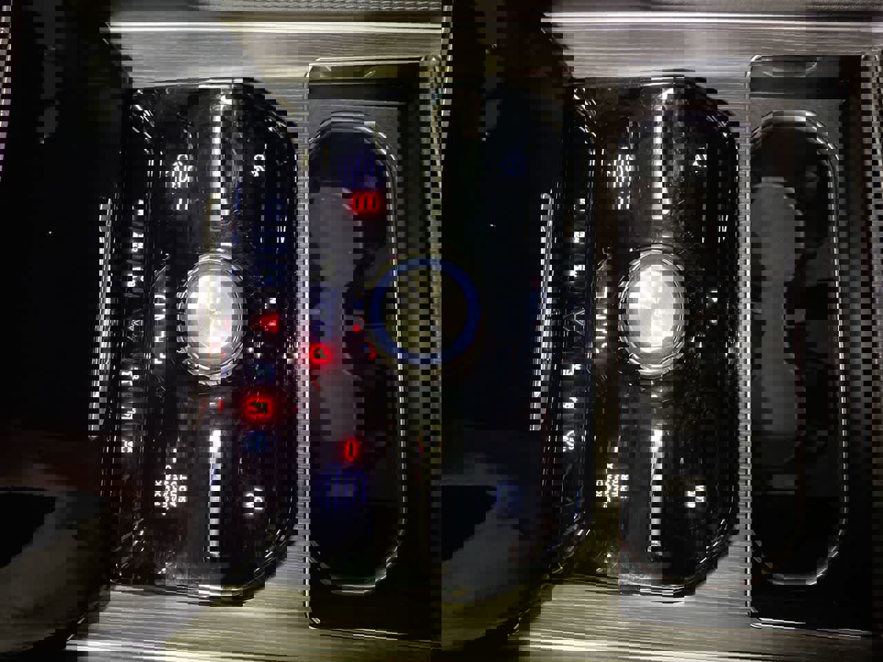 Used 2024 Jeep Wagoneer L Series III w/ Flexible Seating Group image 22