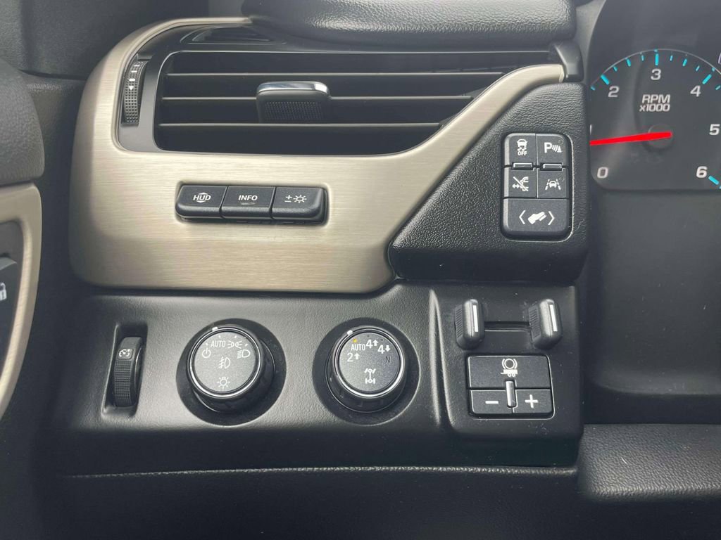 Used 2020 GMC Yukon XL Denali w/ Denali Ultimate Package image 20