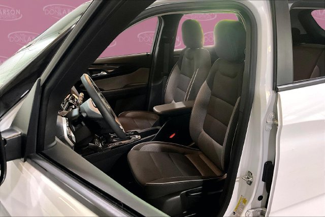 Used 2025 Chevrolet TrailBlazer LT AWD/4WD image 15