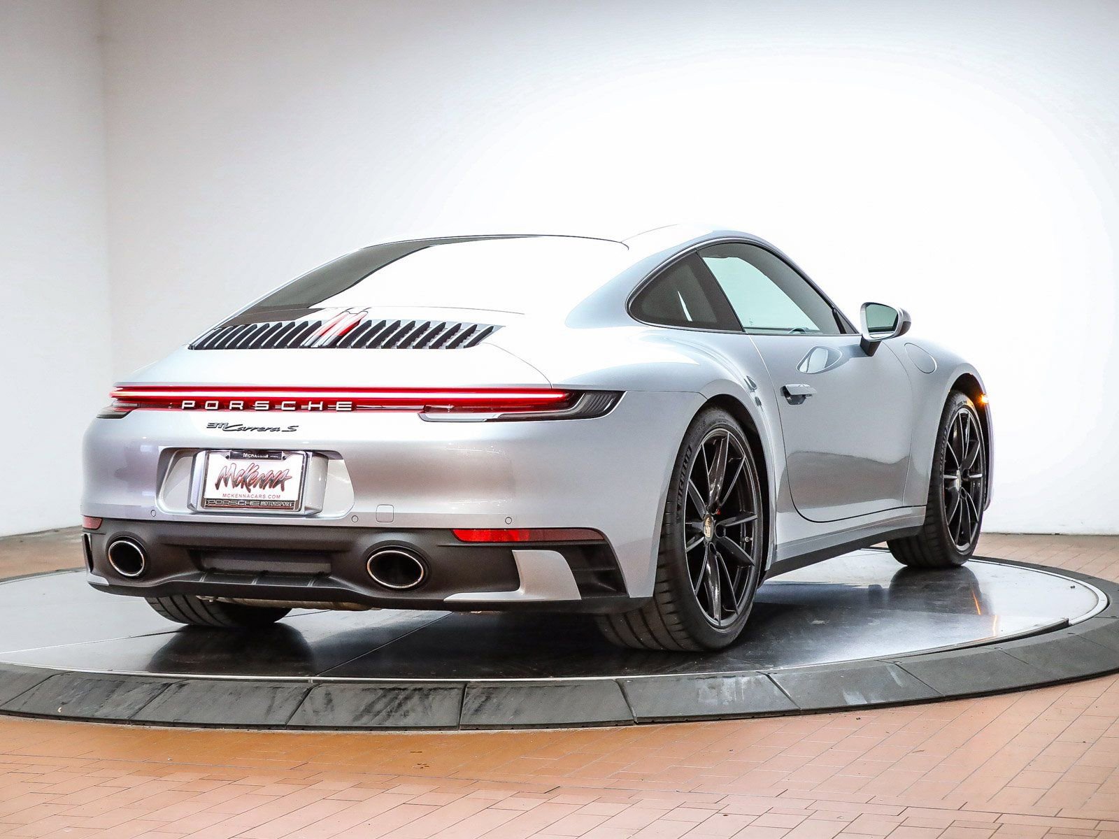 Certified 2020 Porsche 911 Carrera S RWD image 6