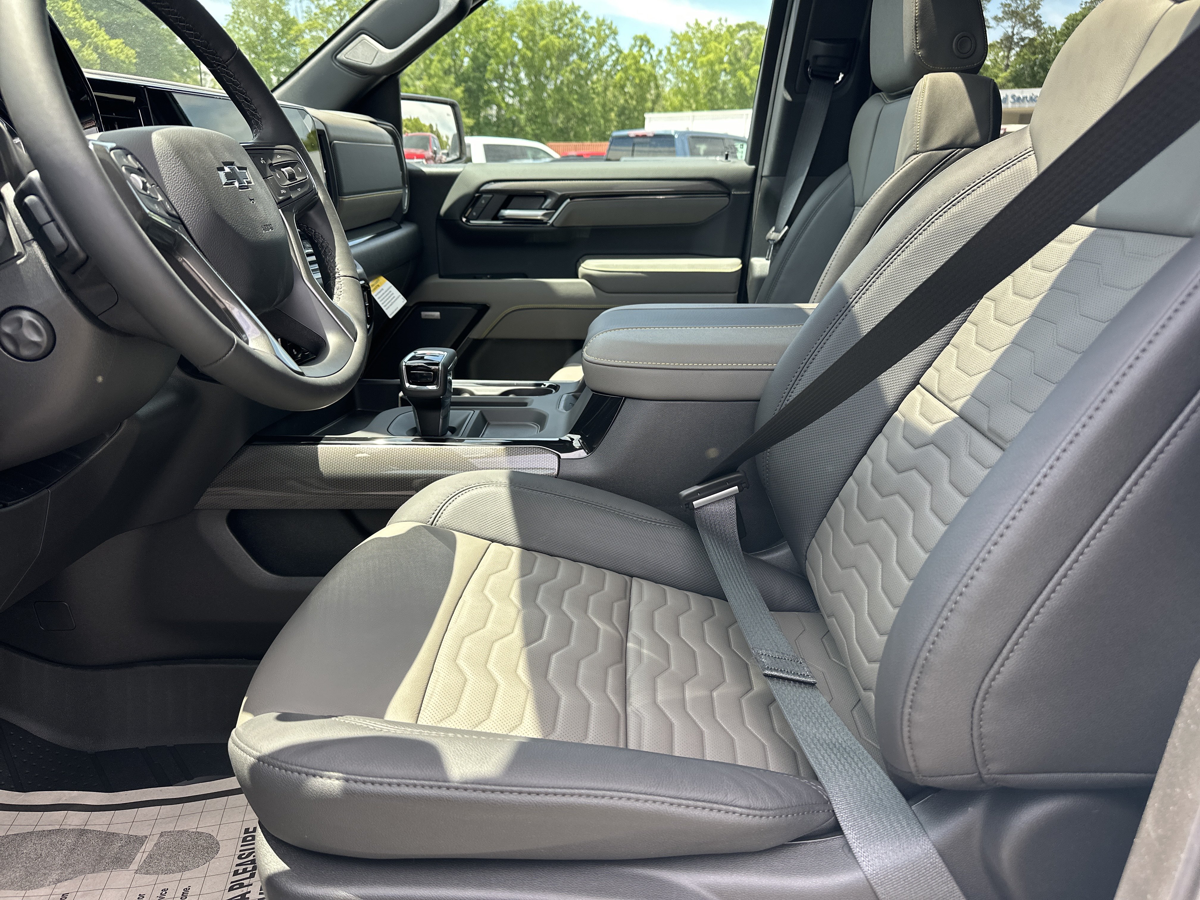 New 2026 Chevrolet Silverado 1500 ZR2 AWD/4WD image 11